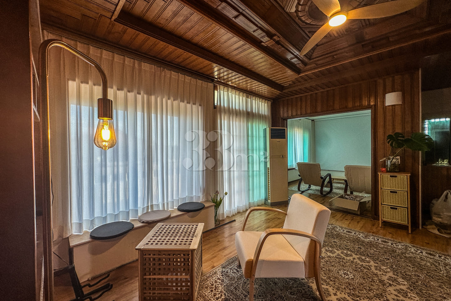 Bomok – Living Like a Traveler 1th image