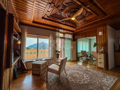 Bomok – Living Like a Traveler 0th image