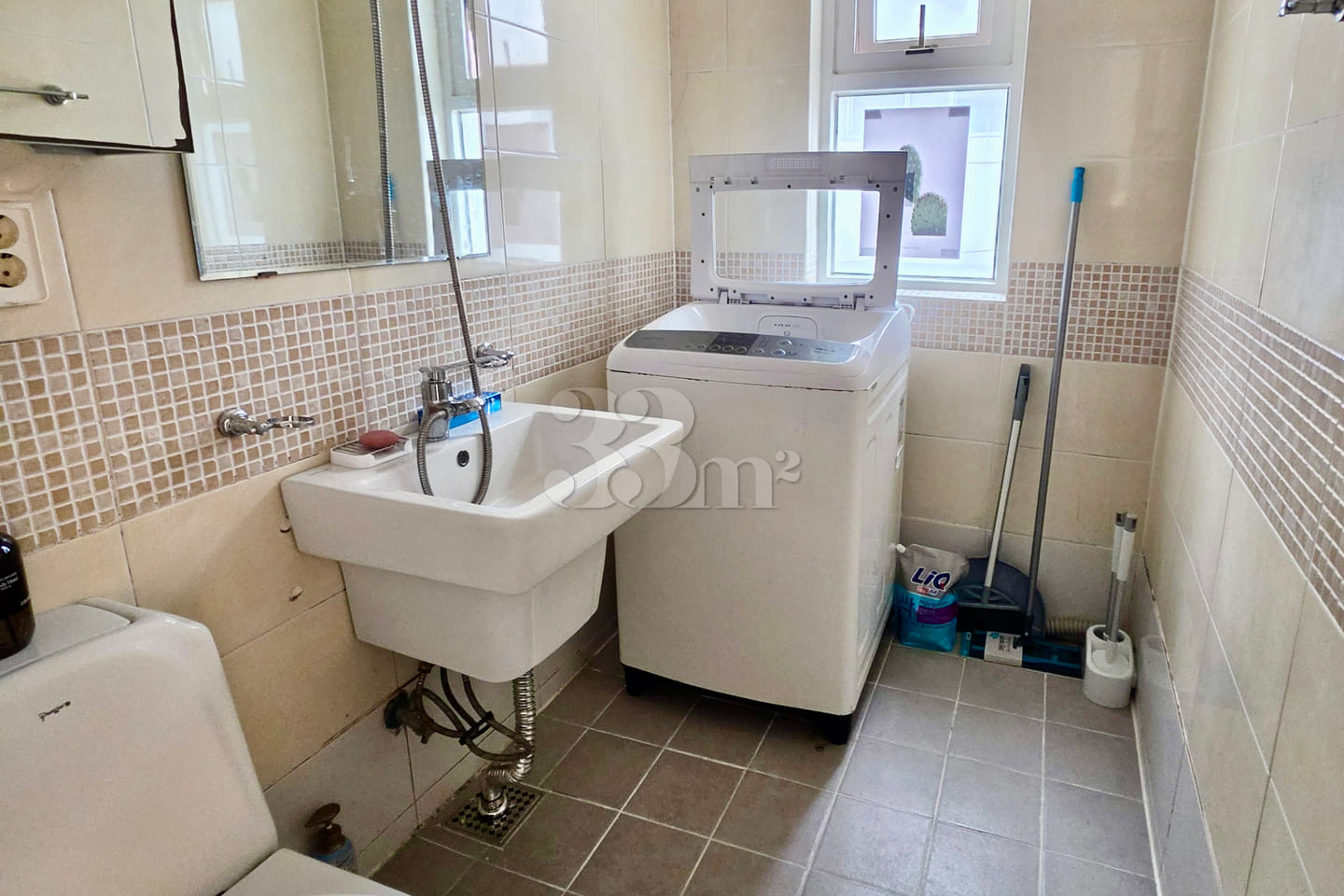 Studio apartment, 3-minute walk from Sinyongs 7th image