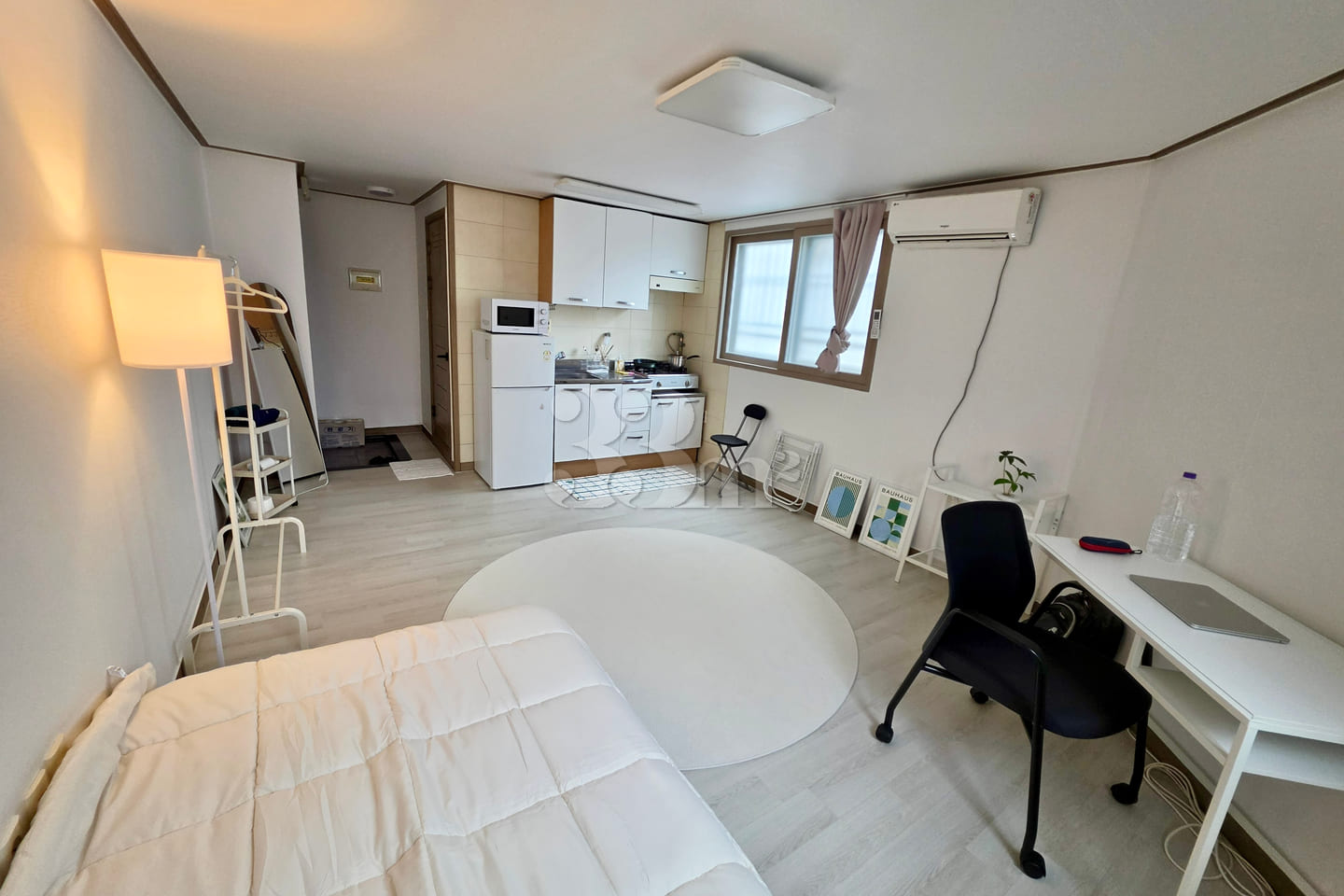 Studio apartment, 3-minute walk from Sinyongs 10th image