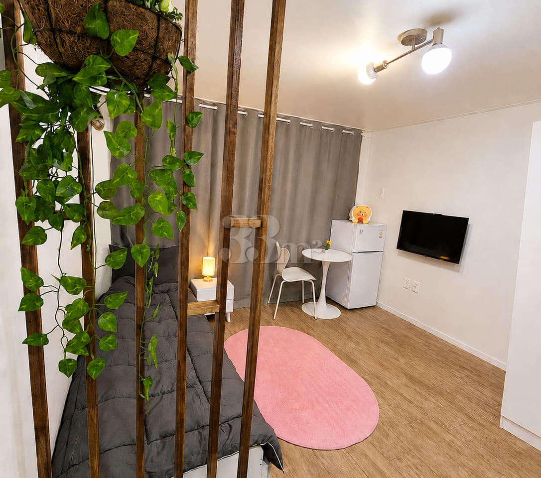 Lovely studio apartment near Byeongjeom Stati 1th image