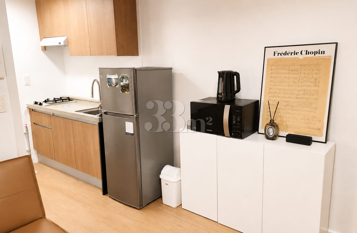 Fully renovated mini two-room unit with new a 3th image
