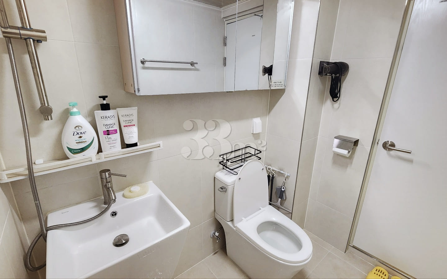 Fully renovated mini two-room unit with new a 8th image