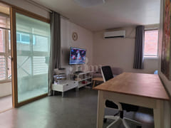 Unit 403, 10-minute walk from Yeoksam Station 3th image