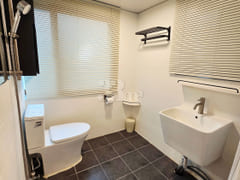 Fully furnished 2-bedroom unit in Dongdaemun- 11th image