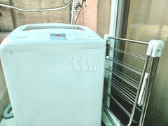 π5 mins to Hongdae, clean & tidyπ 5th image