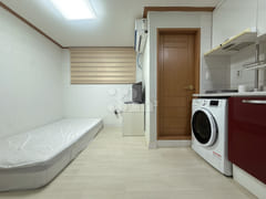 Affordable studio apartment near Seoul Nation 4th image