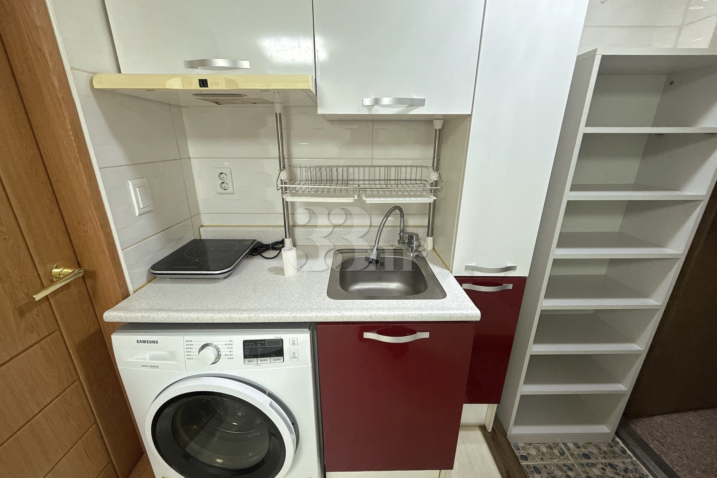 Affordable studio apartment near Seoul Nation 6th image