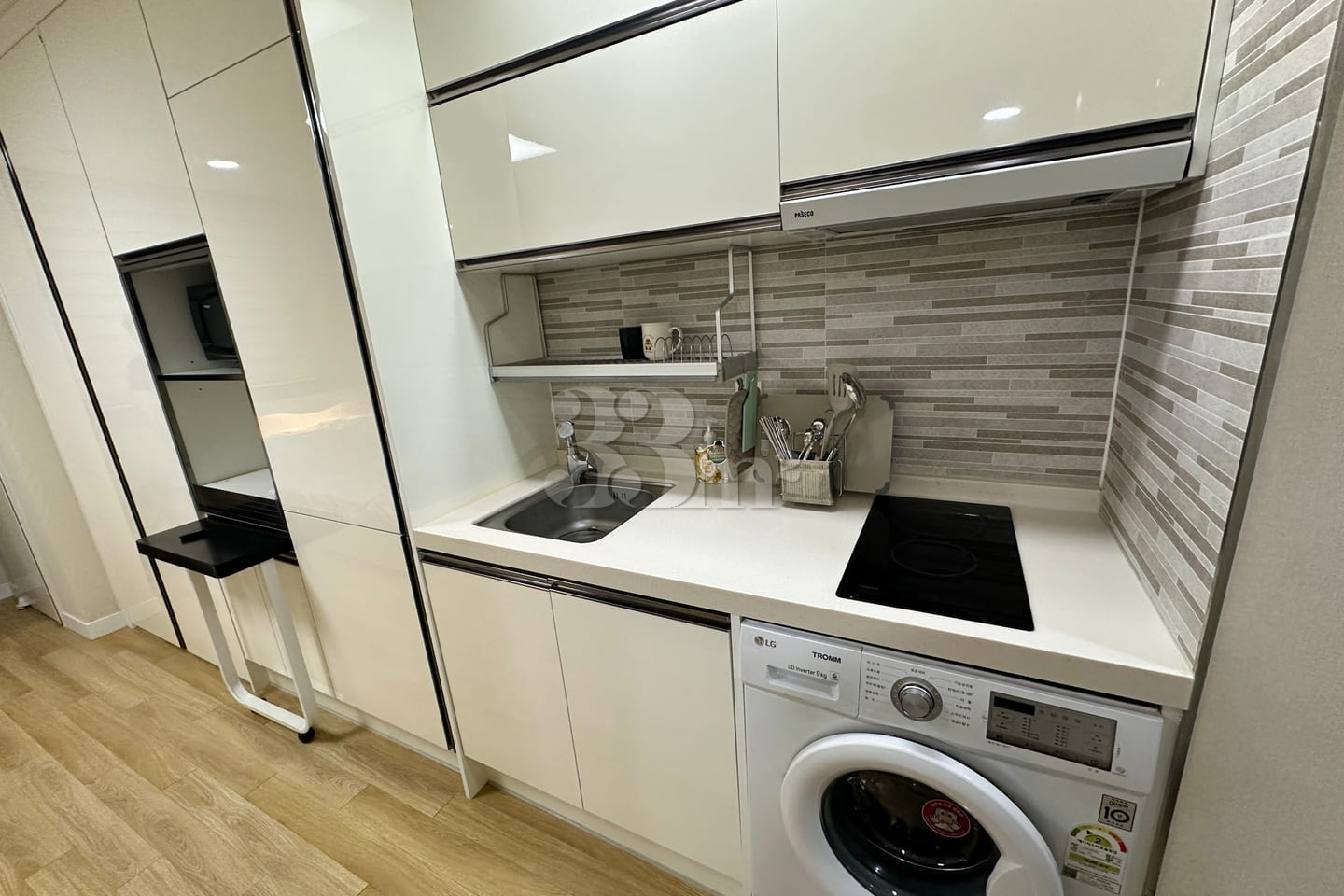 π Studio apartment right next to Hyochang Pa 3th image