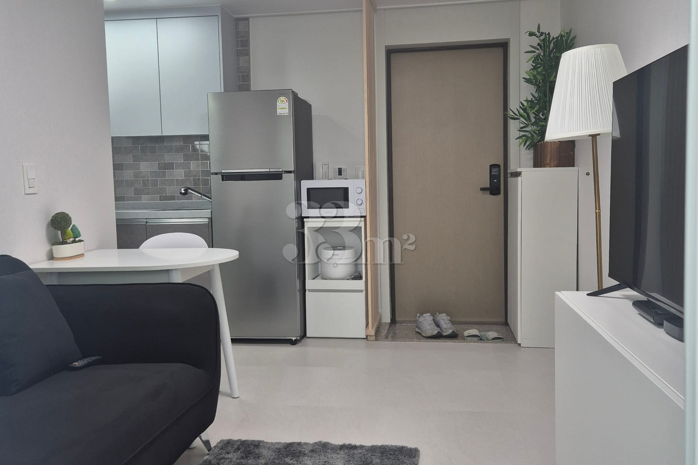 Hakun Industrial Complex: Separate living roo 2th image