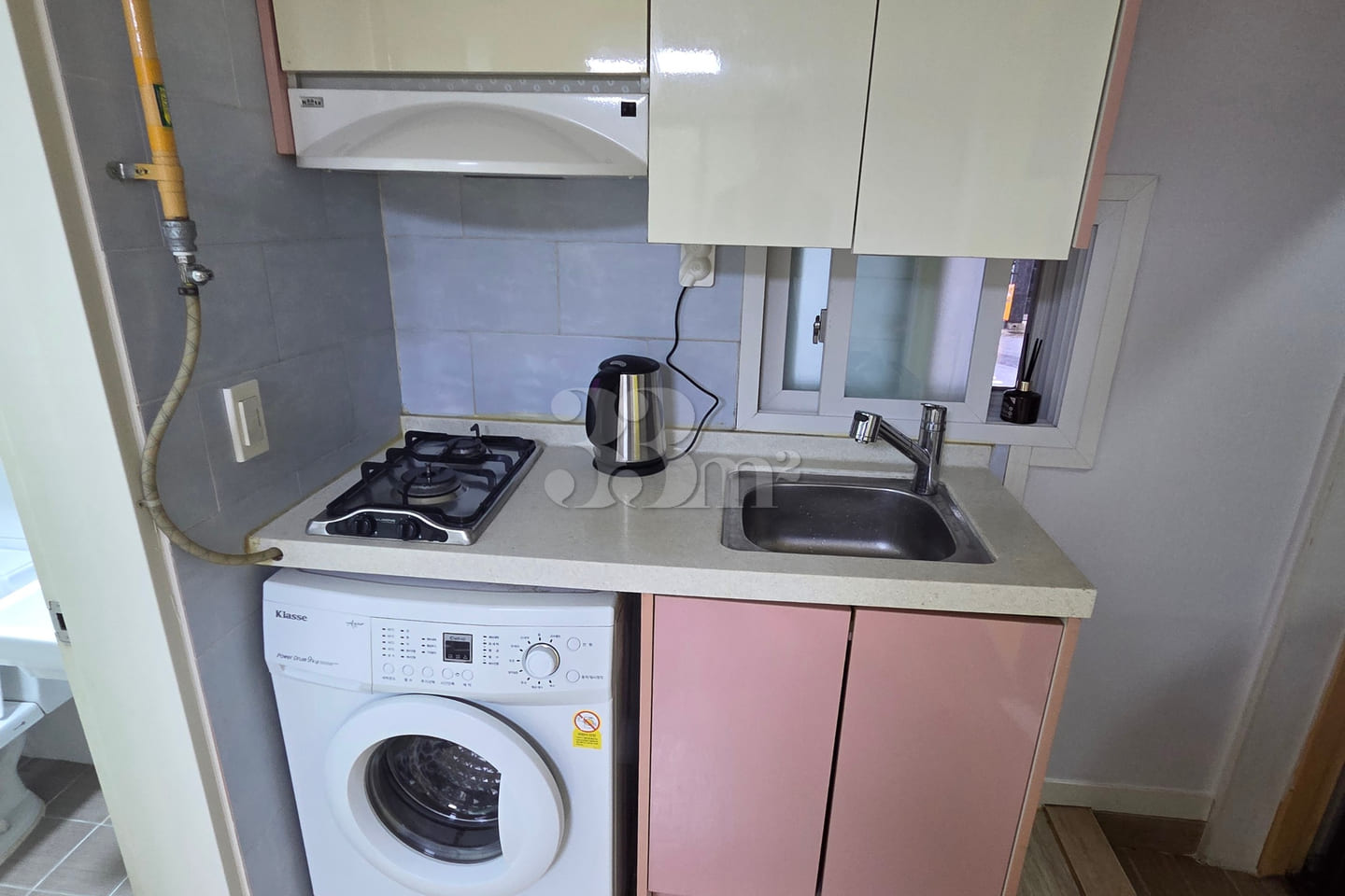 Short-term fully furnished rental near Kyungp 5th image