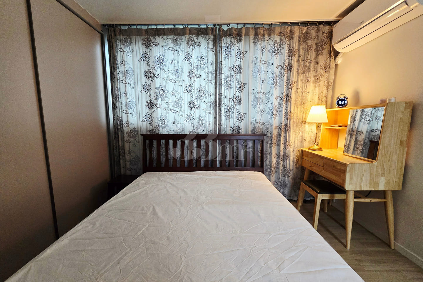 Fully furnished 2-bedroom apartment in Seoul 3th image