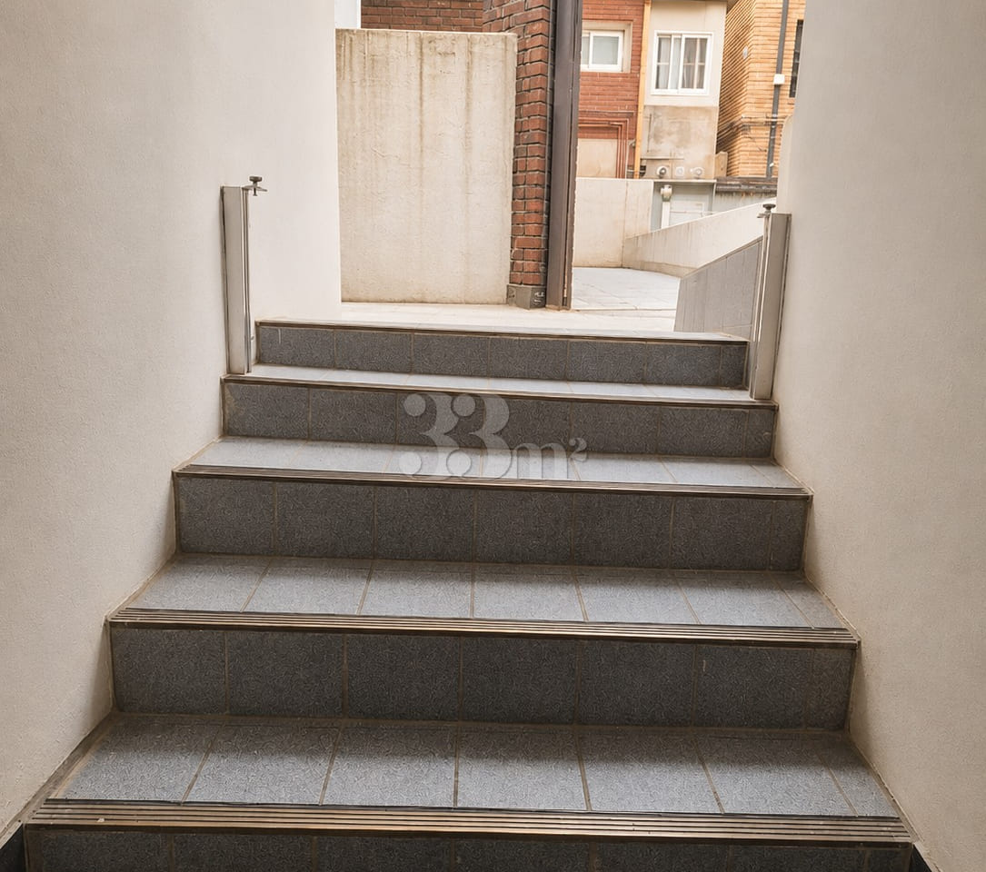 [1st Floor] Cozy, 5 mins from Sinnonhyeon 19th image