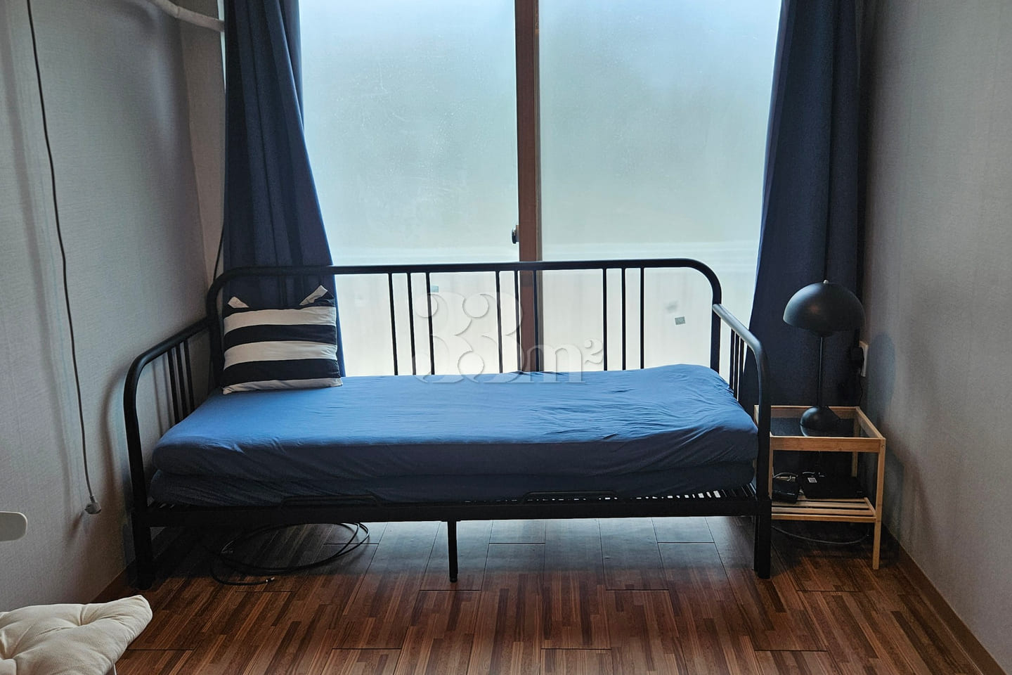 Spacious two-room unit near National Police H 3th image