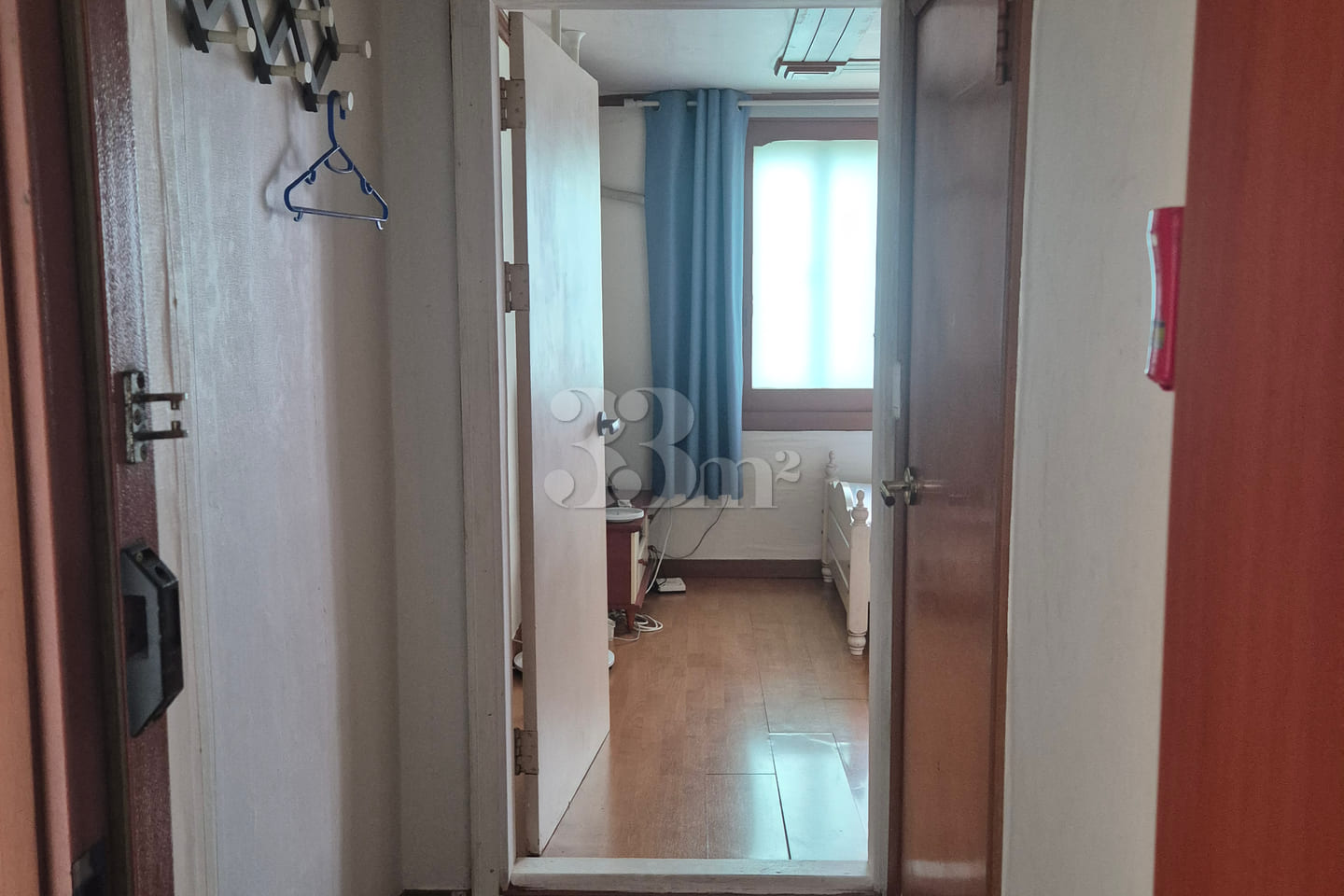 Room 501 7th image