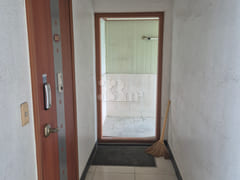 Room 501 1th image