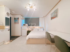 Hongik University Station, 2nd, 3rd, 4th, and 1th image