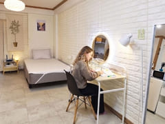 Studio apartment on the 1st floor, 4 minutes 2th image