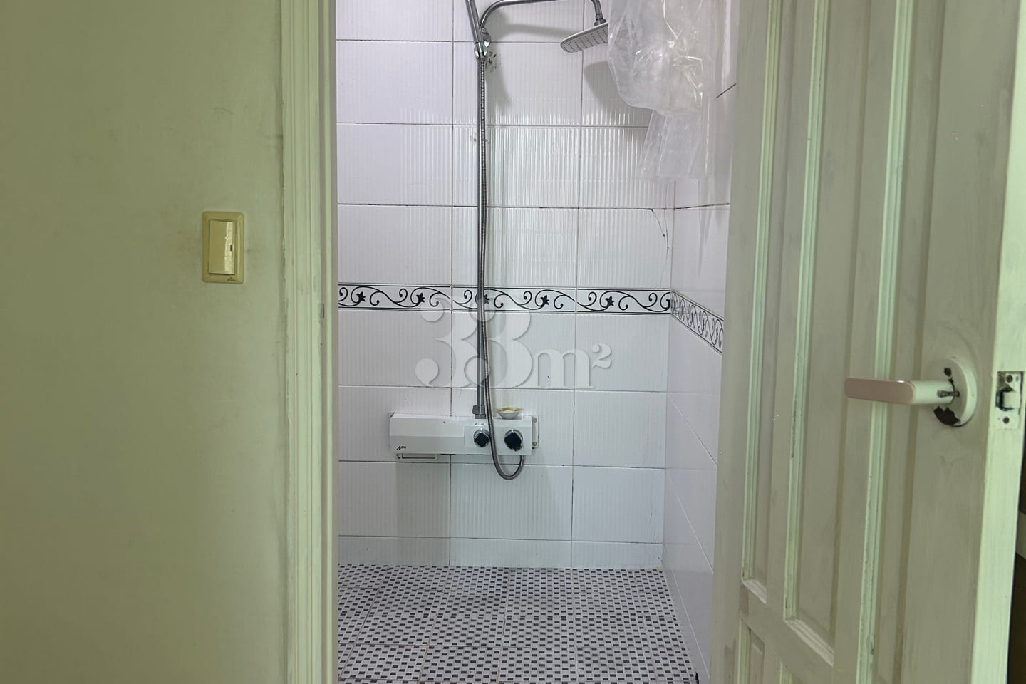 3 bedrooms, 1 bathroom (sleeps 7) 14th image
