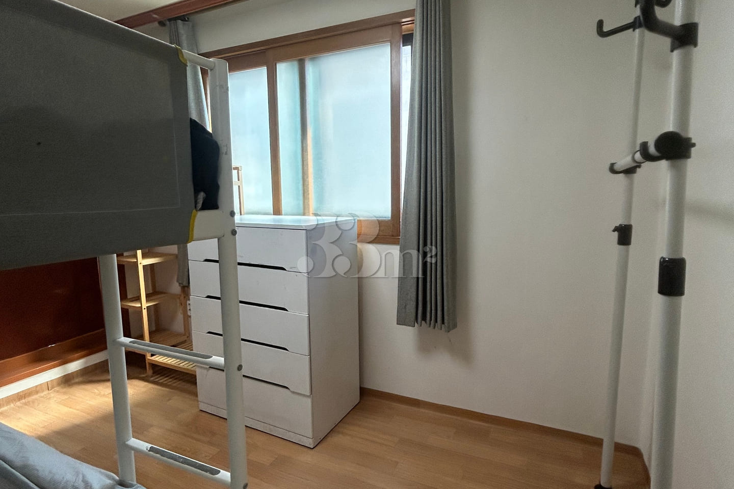 3 bedrooms, 1 bathroom (sleeps 7) 13th image
