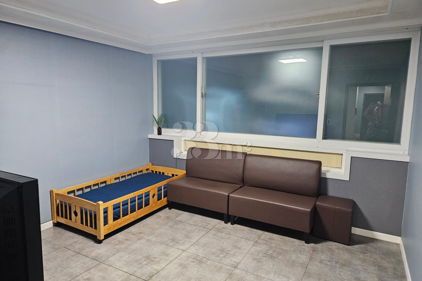 A room where the space you occupied brings ha 6th image