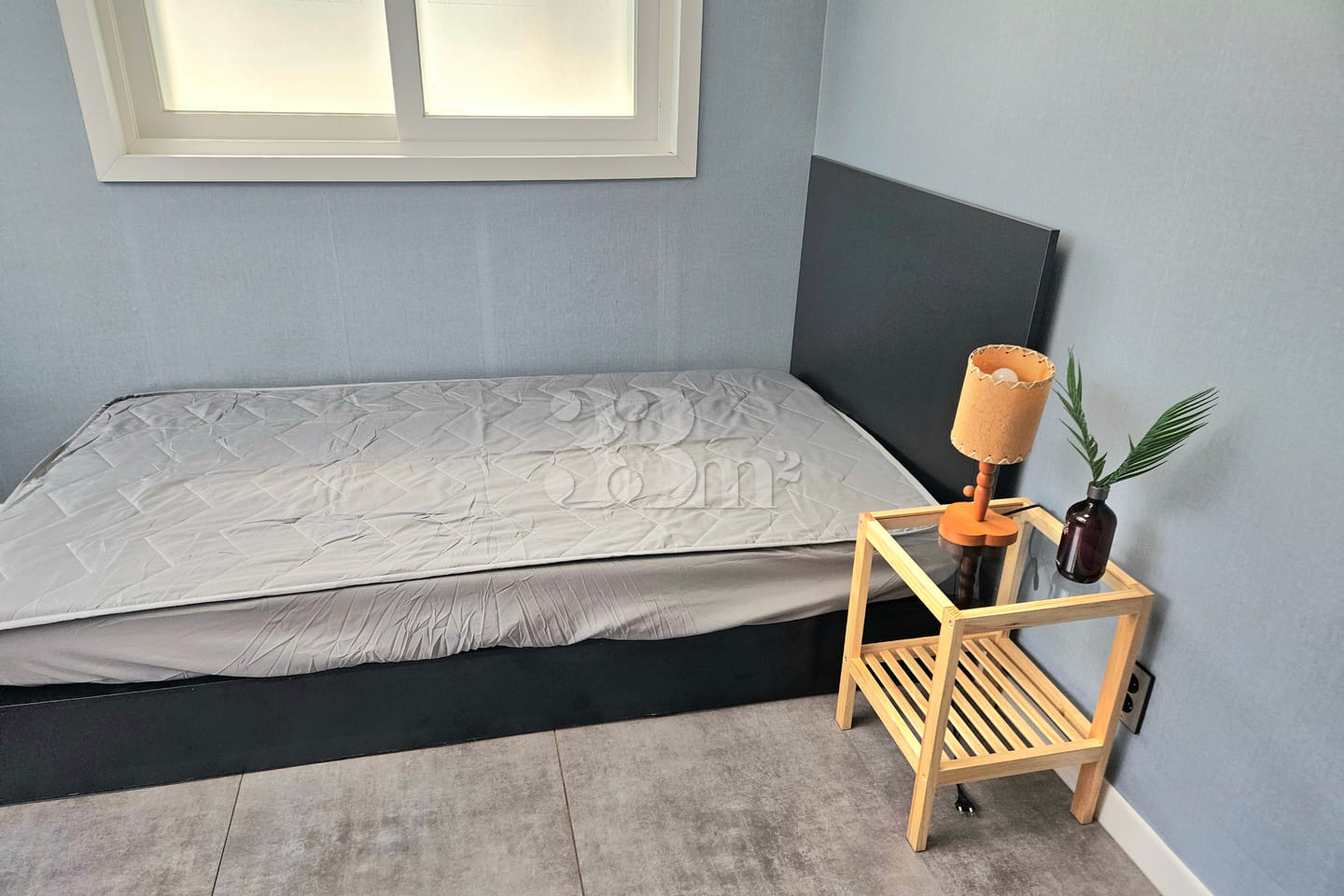A room where the space you occupied brings ha 13th image
