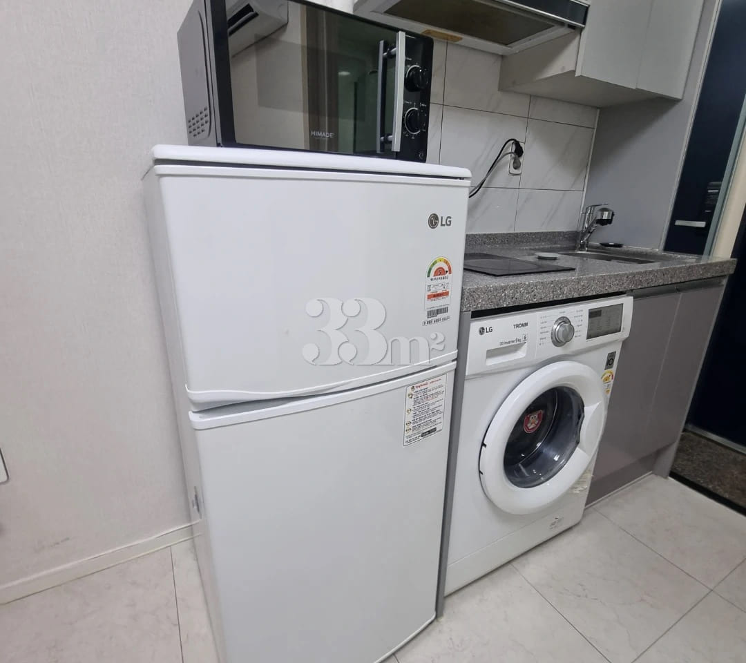 Affordable newly built semi-basement studio a 6th image