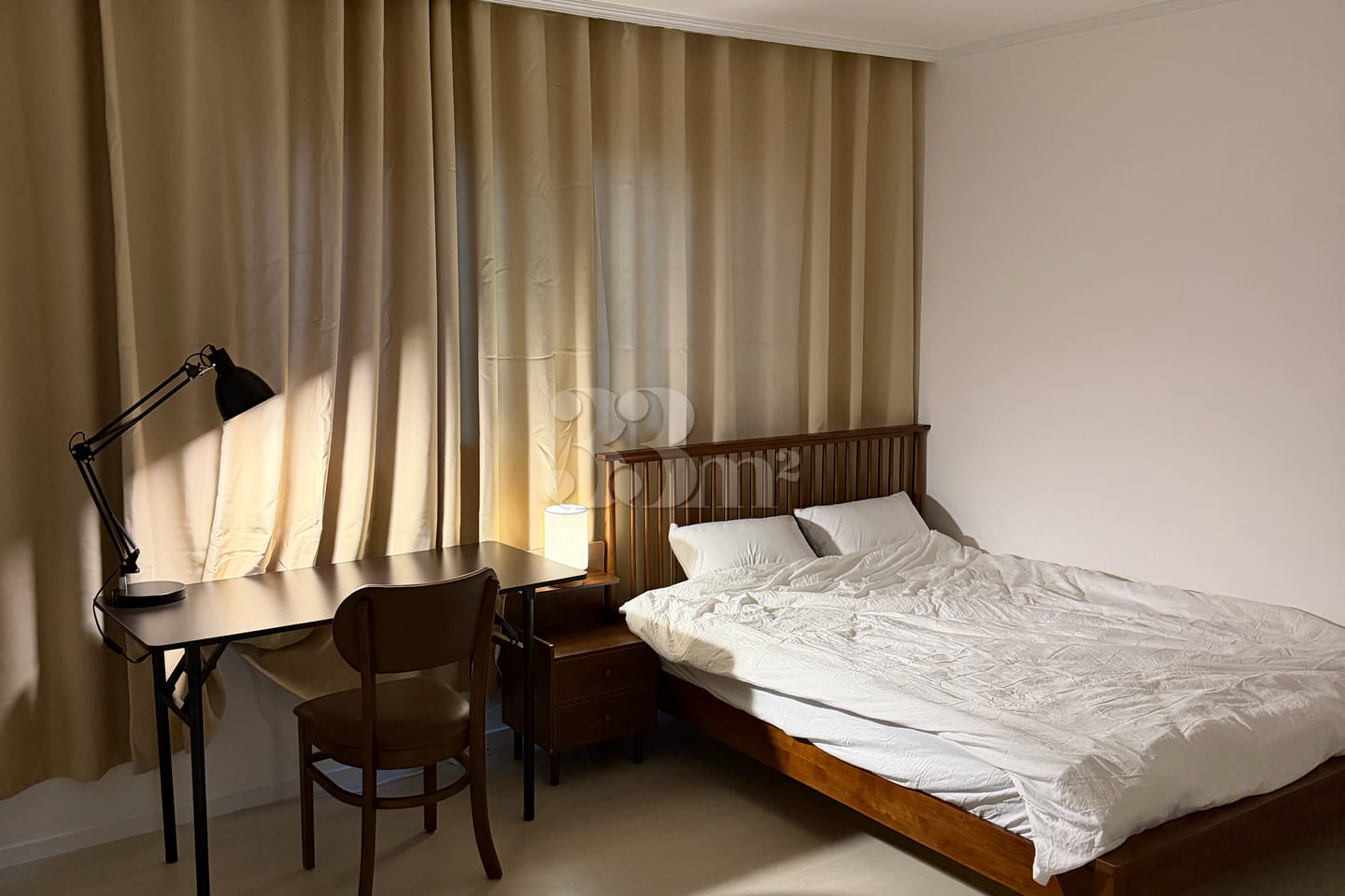 Fully furnished 3-bedroom apartment near Jams 8th image
