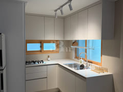 Fully furnished 3-bedroom apartment near Jams 1th image