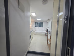 Neat & Cozy Studio in Yeokbuk (Unit 201) 2th image