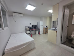 Neat & Cozy Studio in Yeokbuk (Unit 201) 0th image