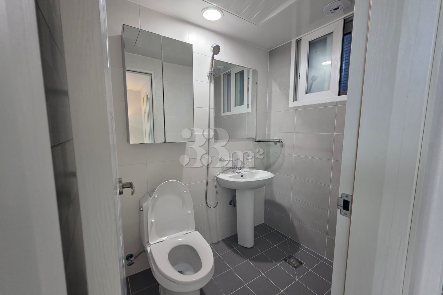 Neat & Cozy Studio in Yeokbuk (Unit 201) 4th image