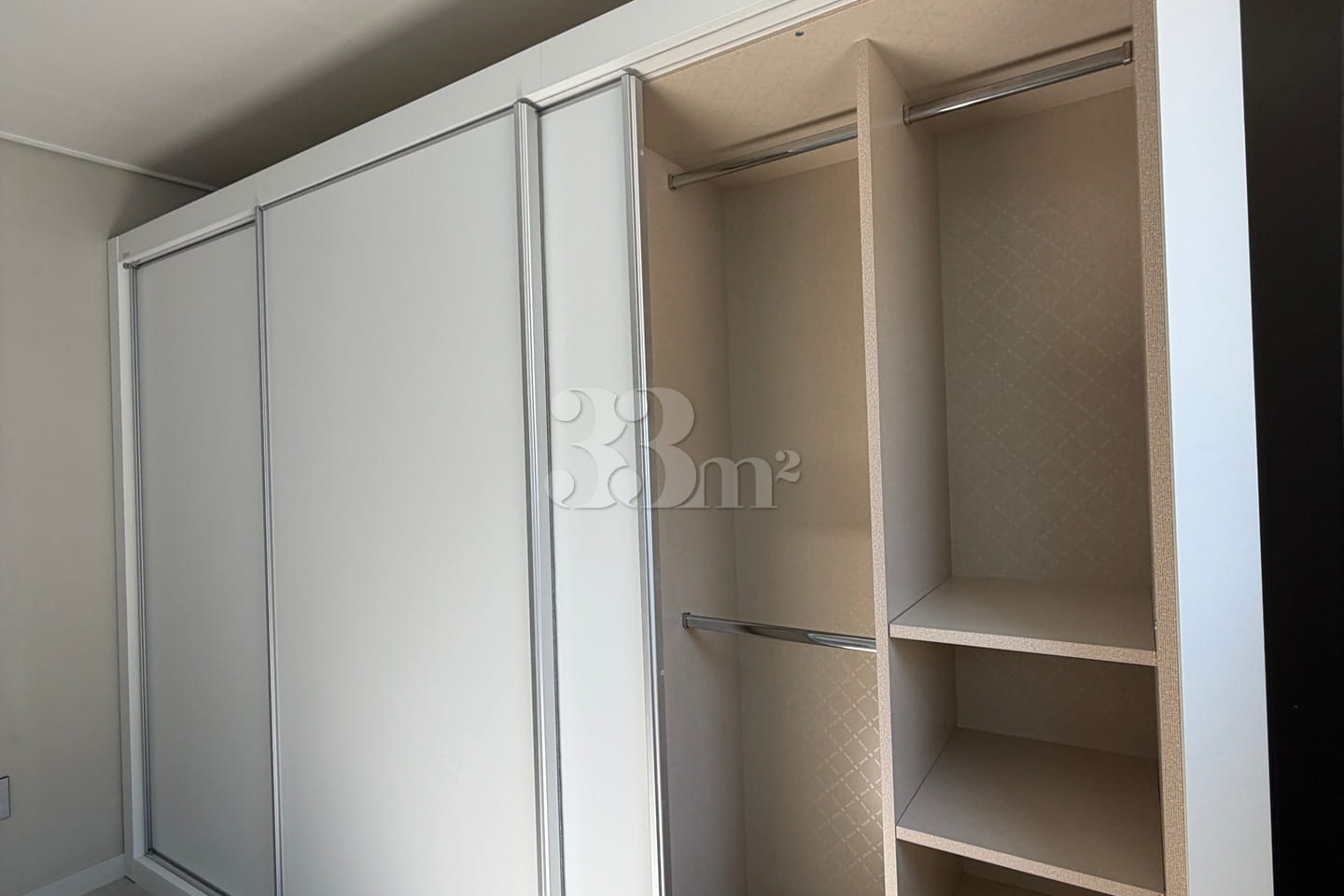 8-minute walk to Kkachisan Station / 2-room u 3th image