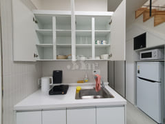 Southeast-facing duplex with a great view 8th image