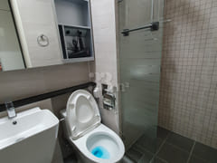 Southeast-facing duplex with a great view 10th image