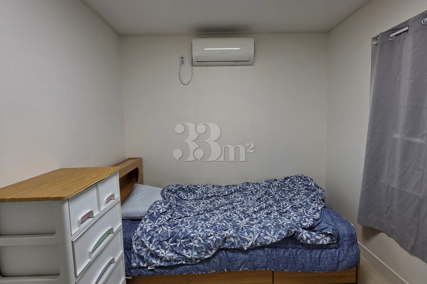 Room 202 16th image