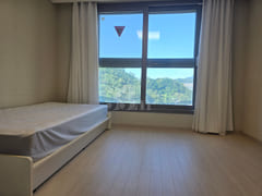 3-Bedroom Home Connected to Pangyo Station 4th image