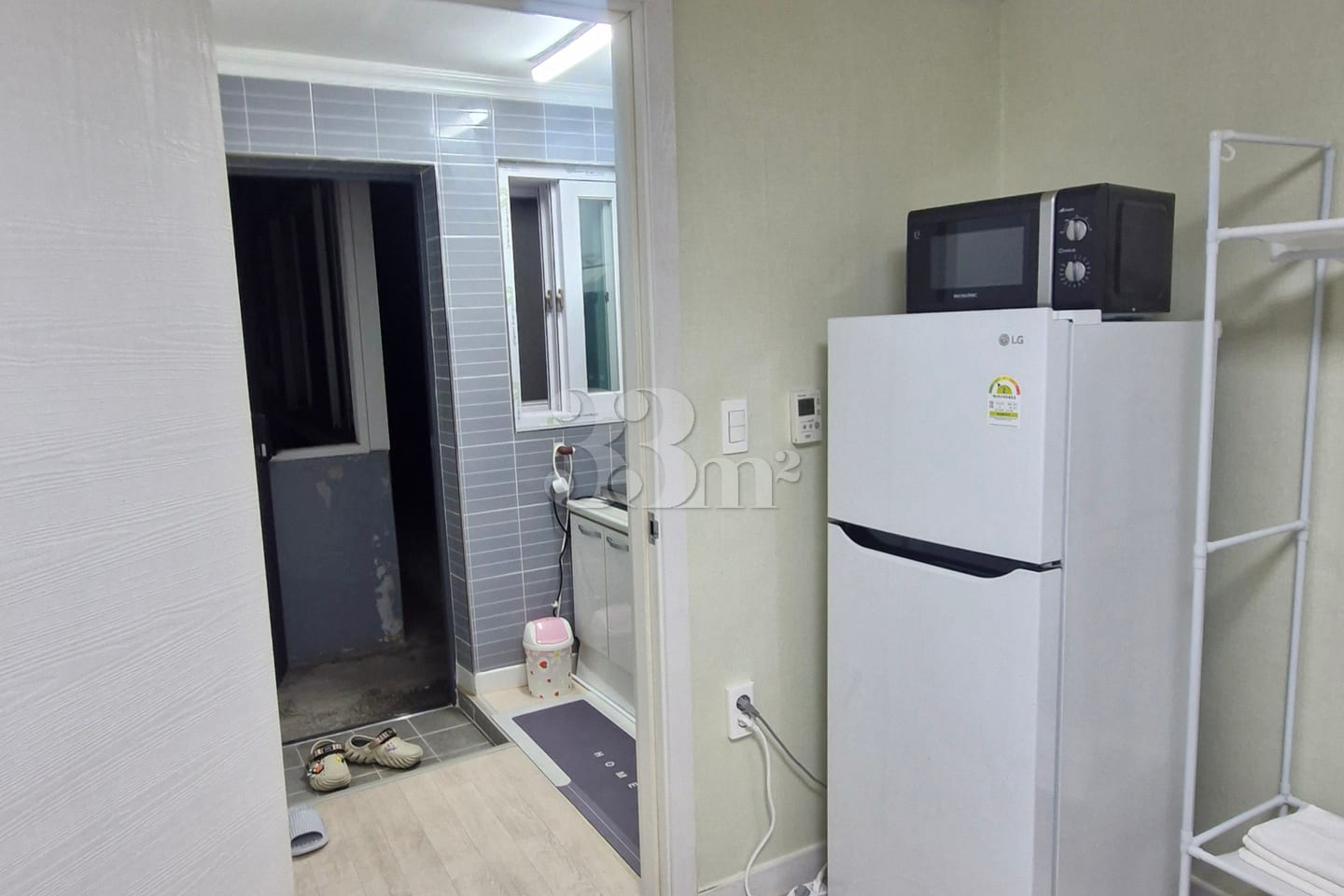 Studio apartment with a separate kitchen 2th image