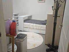 Hue Stay, B402 7th image