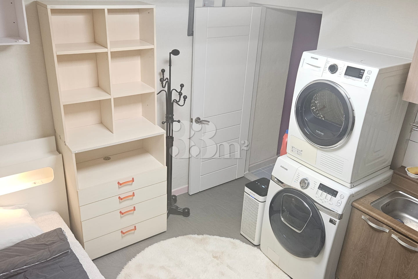 Hue Stay, B402 14th image