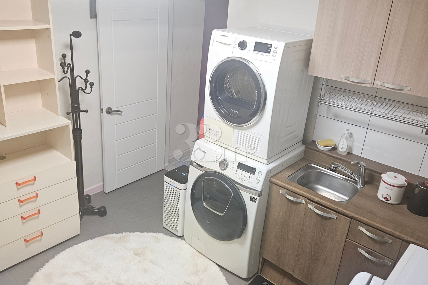 Hue Stay, B402 12th image