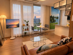 The Lounge 17th image