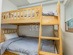 Living in a 23-pyeong Apartment During Peak C 7th image
