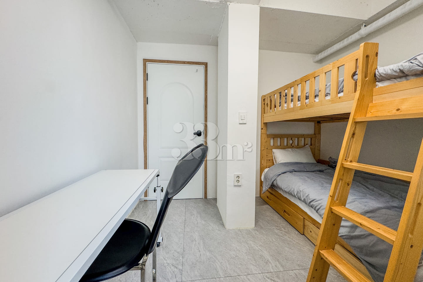 Living in a 23-pyeong Apartment During Peak C 8th image