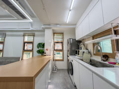 Living in a 23-pyeong Apartment During Peak C 11th image