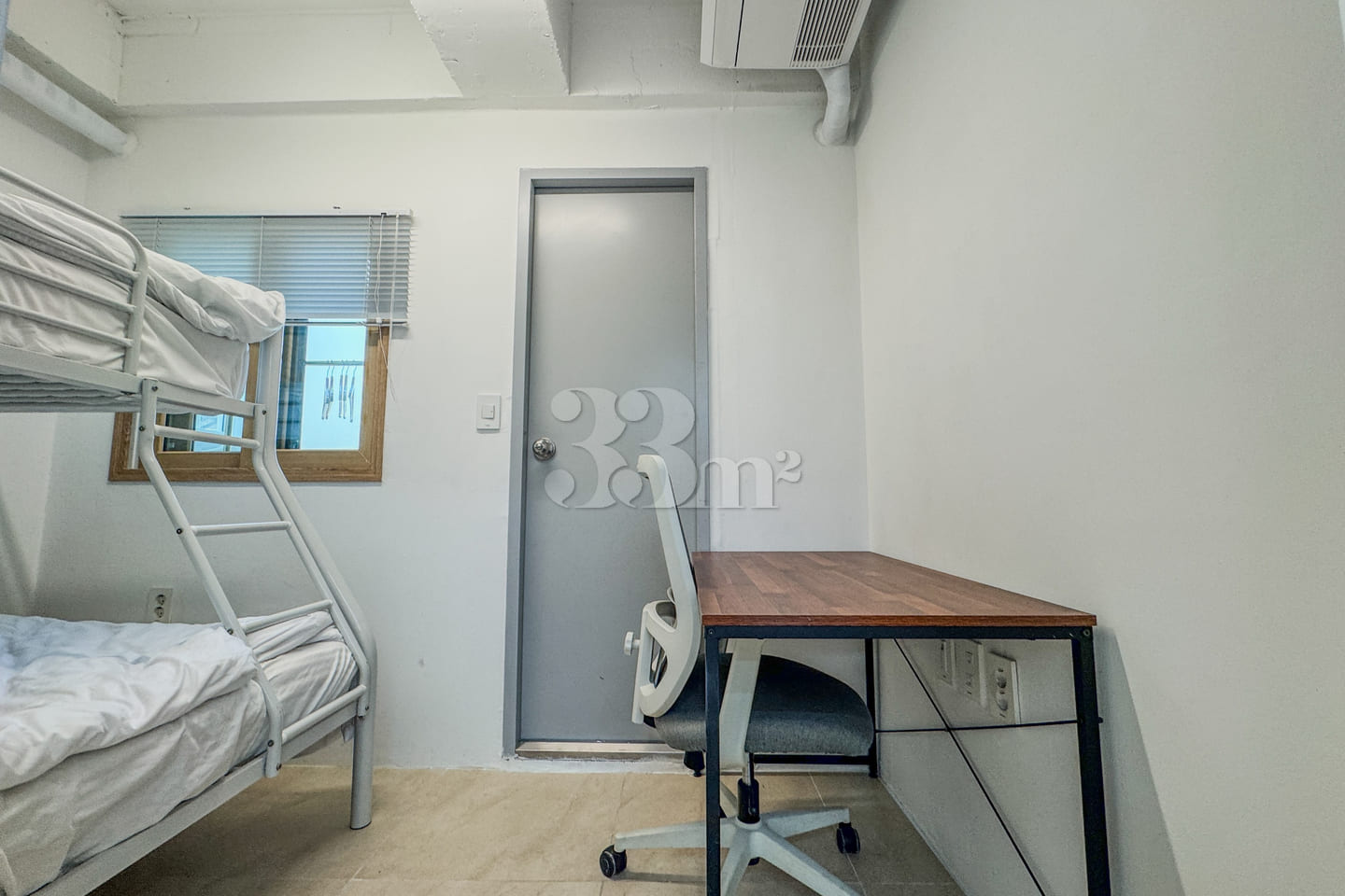 Living in a 23-pyeong Home During Cherry Blos 10th image