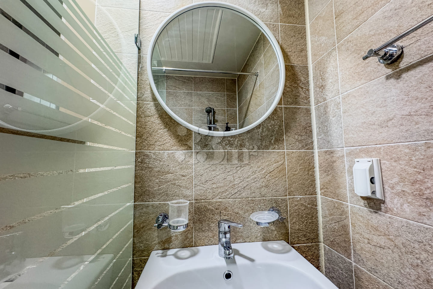 Living in a 23-pyeong Home During Cherry Blos 13th image