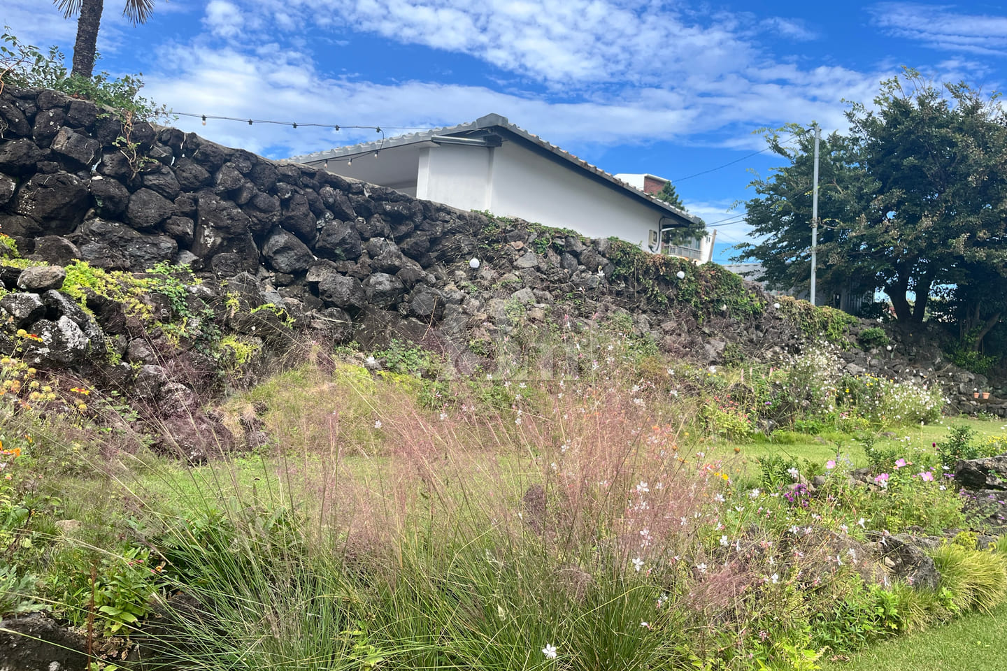 Stone Wall House at Beophwan Port 16th image