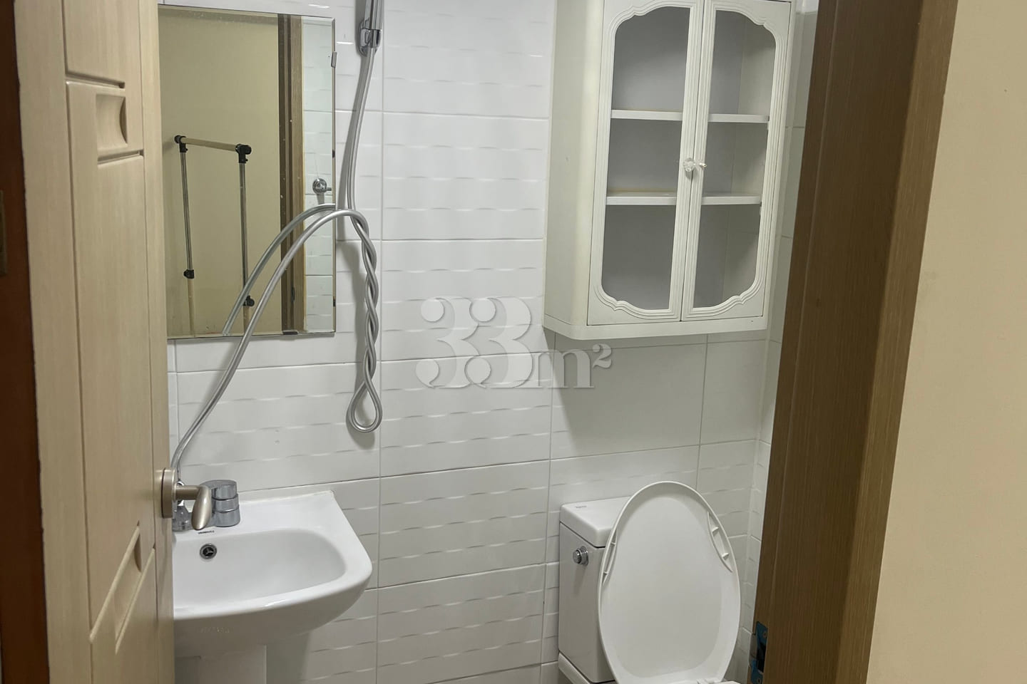 All-in-one Unit 303 5th image