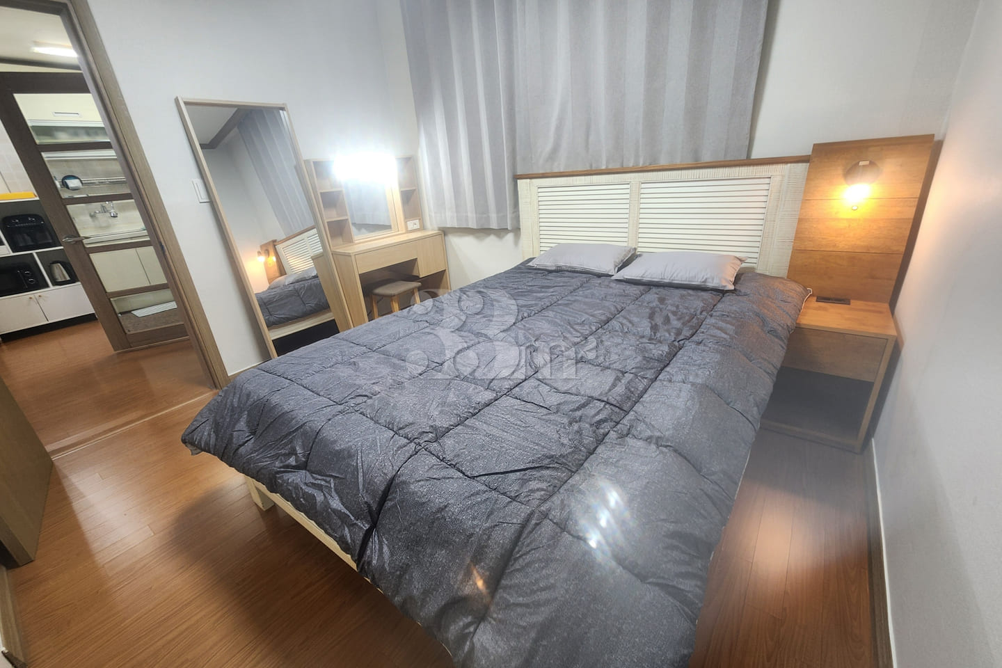 Spacious two-room unit with a vacation-rental 3th image